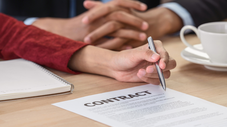 5 Costly Contract Mistakes Businesses Make (and How to Avoid Them)